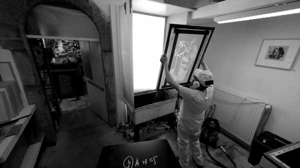 Portrait-Video #168 | Artist Jean-Pierre Sergent, exposing the silk-screen frames of the Karma-Kali, Sexual Dreams & Paradoxes series